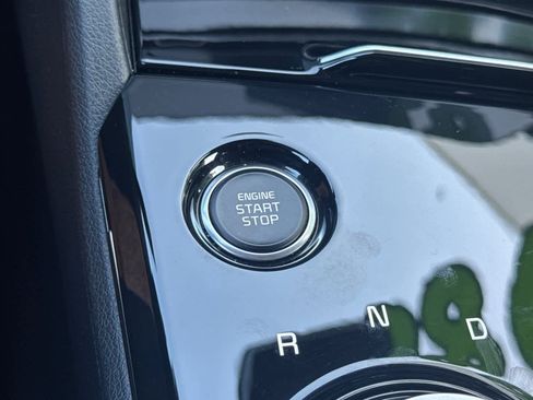 Used 2025 Kia Sportage EX image 21