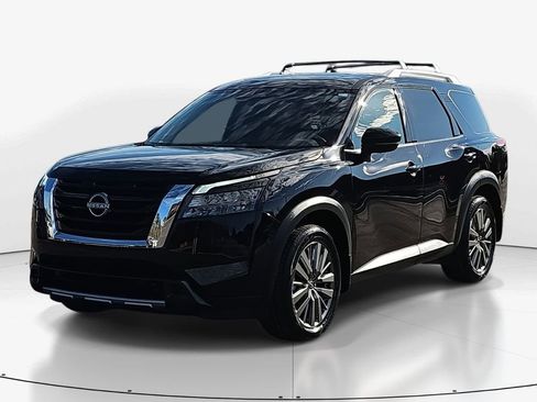 Used 2025 Nissan Pathfinder SL w/ SL Premium Package image 9