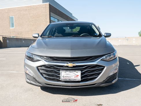 Used 2023 Chevrolet Malibu LT FWD image 2
