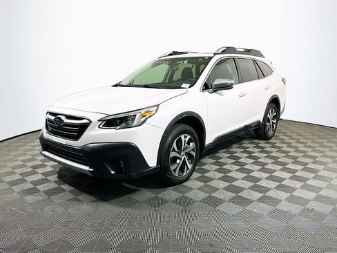 Used 2020 Subaru Outback Touring XT AWD/4WD image 4