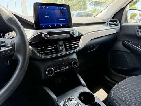 Used 2025 Ford Escape Active AWD/4WD image 14