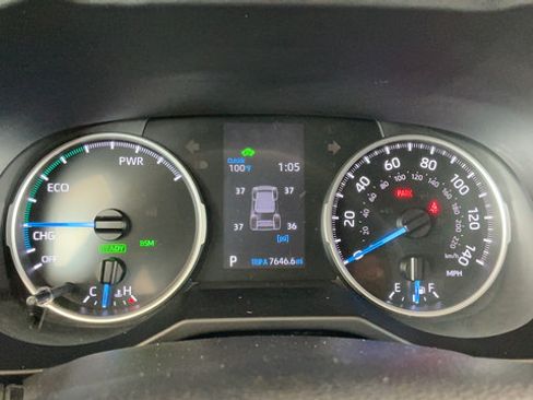 Used 2022 Toyota RAV4 SE w/ SE Grade Weather Package AWD/4WD image 13
