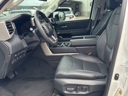 Used 2024 Toyota Tundra Limited w/ Power Package image 5