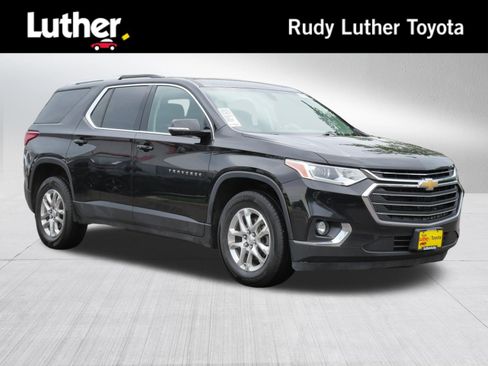 Used 2018 Chevrolet Traverse LT AWD/4WD image 1