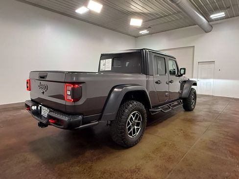Used 2024 Jeep Gladiator Rubicon w/ Convenience Group AWD/4WD image 35