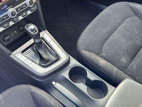 Used 2020 Hyundai Elantra Value Edition w/ Cargo Package (C1) image 17