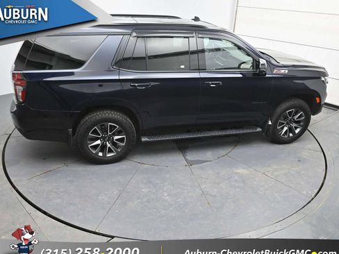 Used 2021 Chevrolet Tahoe Z71 w/ Z71 Signature Package image 17