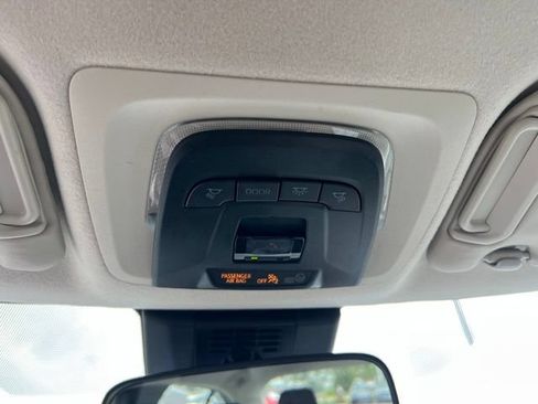 Used 2025 Toyota Corolla LE FWD image 23