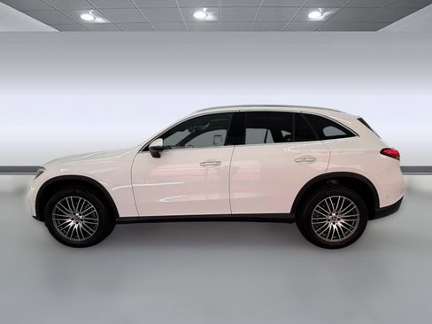 Certified 2026 Mercedes-Benz GLC 300 GLC 300 image 2