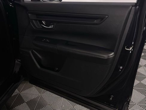 Used 2025 Honda CR-V LX image 32