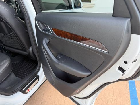 Used 2018 Audi Q3 2.0T Premium Plus w/ Premium Plus Package image 17