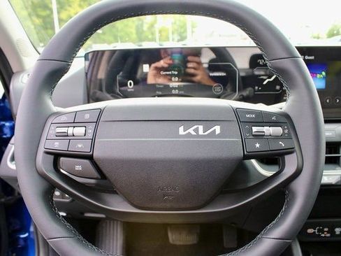 New 2025 Kia K4 EX image 11