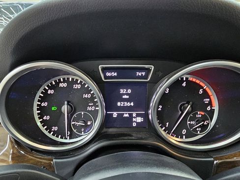 Used 2012 Mercedes-Benz ML 350 BlueTEC 4MATIC image 30