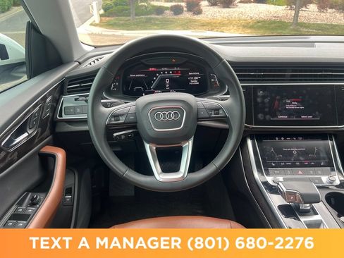 Used 2023 Audi Q8 Premium AWD/4WD image 17