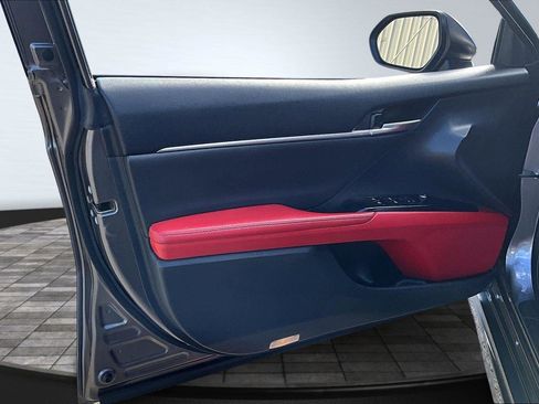 Used 2019 Toyota Camry XSE image 23