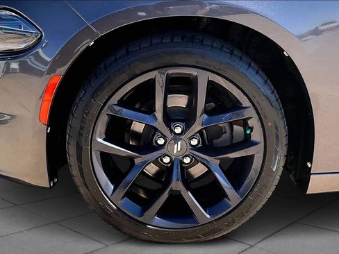 Used 2020 Dodge Charger SXT w/ Blacktop Package image 12