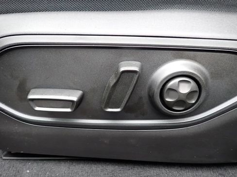 New 2025 Jeep Grand Cherokee Laredo X AWD/4WD image 17
