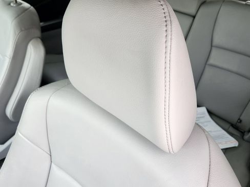 Used 2017 Honda Pilot Touring image 14