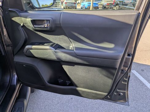Used 2022 Toyota Tacoma TRD Pro image 44