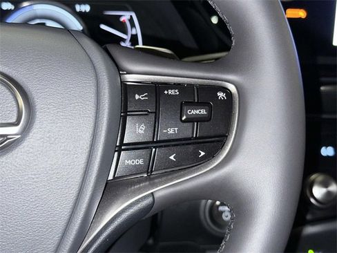 New 2025 Lexus ES 300h w/ Premium Package image 19