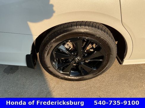 Certified 2023 Honda Odyssey Sport image 12