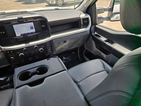 Used 2024 Ford F250 XL w/ XL Driver Assist Package AWD/4WD image 39