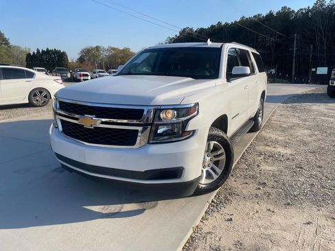 Used 2019 Chevrolet Suburban LT image 1