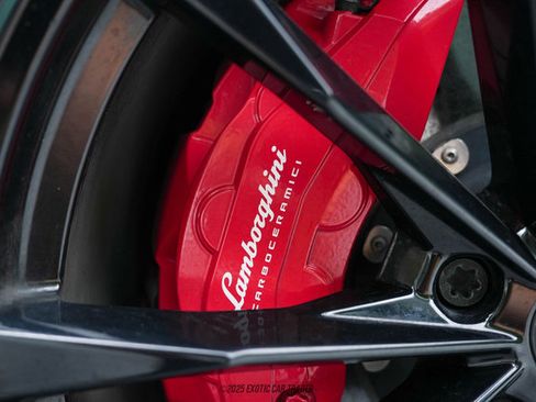 Used 2019 Lamborghini Urus image 51