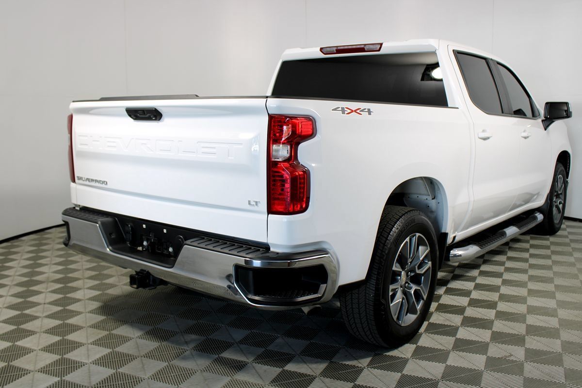 Used 2025 Chevrolet Silverado 1500 LT AWD/4WD image 27