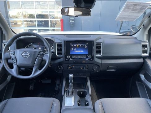 Certified 2024 Nissan Frontier SV image 12