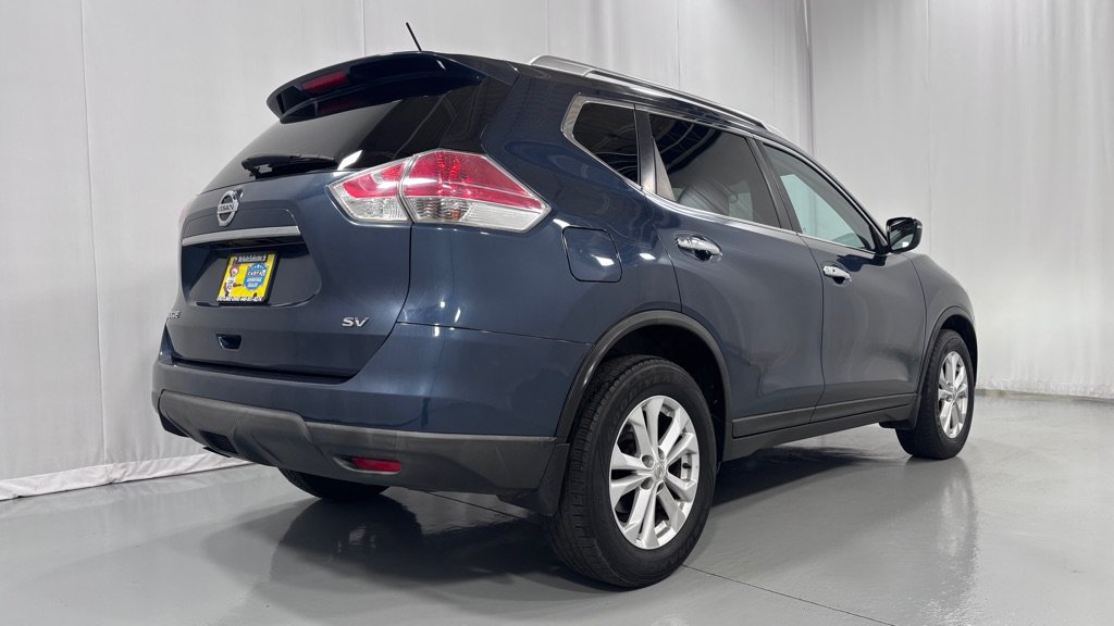 Used 2016 Nissan Rogue SV FWD image 5