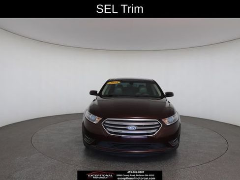 Used 2018 Ford Taurus SEL w/ Equipment Group 201A AWD/4WD image 31