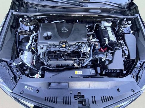 Used 2023 Toyota Camry SE FWD image 9