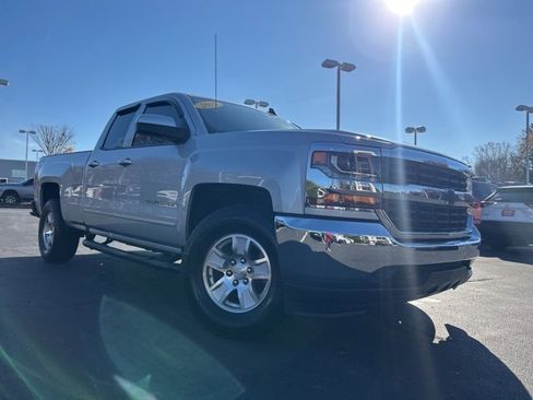 Used 2018 Chevrolet Silverado 1500 LT image 3