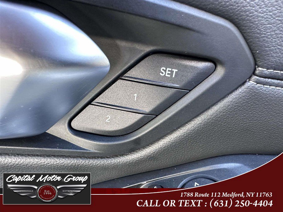Used 2020 BMW 330i xDrive Sedan w/ M Sport Package AWD/4WD image 11
