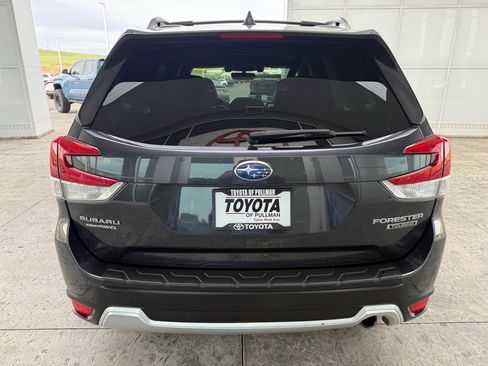 Used 2019 Subaru Forester Touring w/ Popular Package #3 AWD/4WD image 8