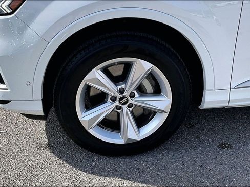 Used 2023 Audi Q7 2.0T Premium Plus w/ Premium Plus Package AWD/4WD image 13