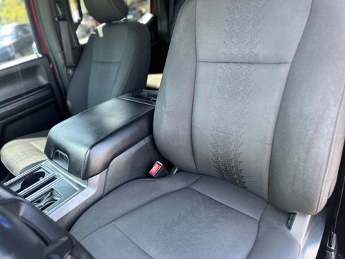 Used 2018 Ford F150 XLT w/ Equipment Group 302A Luxury AWD/4WD image 17