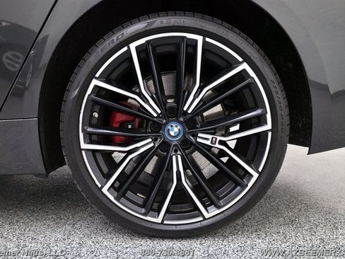 Used 2023 BMW 530e w/ M Sport Package RWD image 41