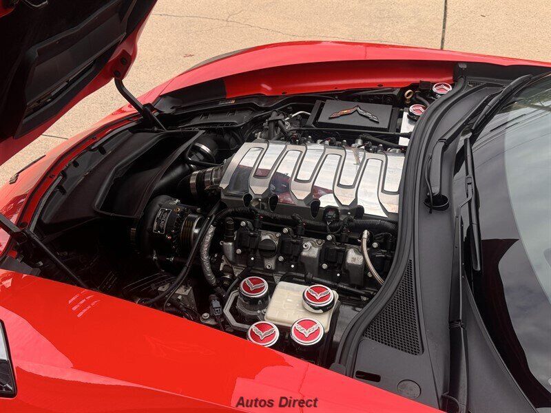 Used 2014 Chevrolet Corvette Stingray Coupe w/ Z51 3LT w/ 3LT Preferred Equipment Group RWD image 20