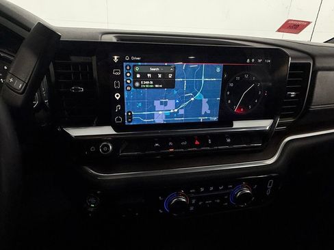 Used 2025 GMC Sierra 1500 SLT AWD/4WD image 19