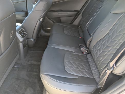 Used 2024 Kia Sportage X-Line image 11