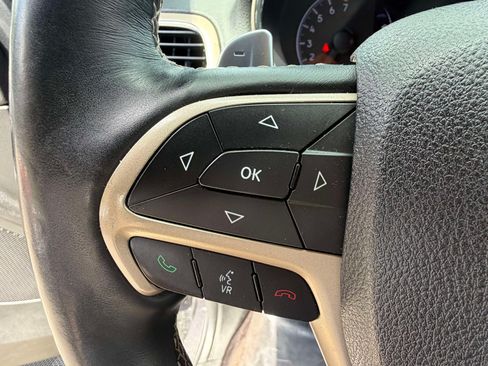 Used 2017 Jeep Grand Cherokee Limited AWD/4WD image 14