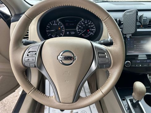 Used 2013 Nissan Altima 2.5 SV w/ 2.5SV Convenience Pkg image 28