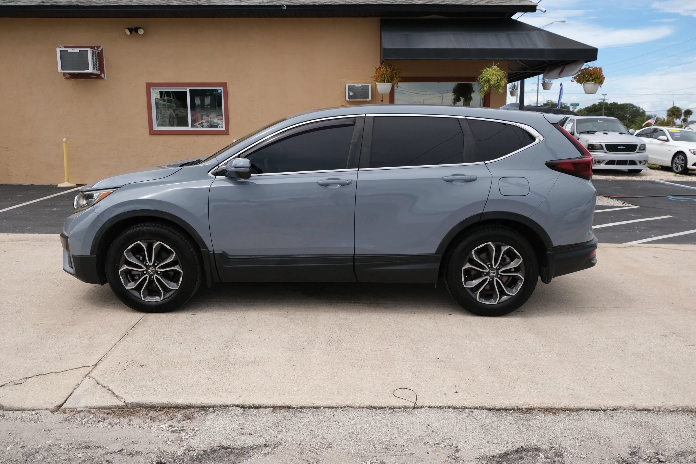 Used 2022 Honda CR-V EX image 8