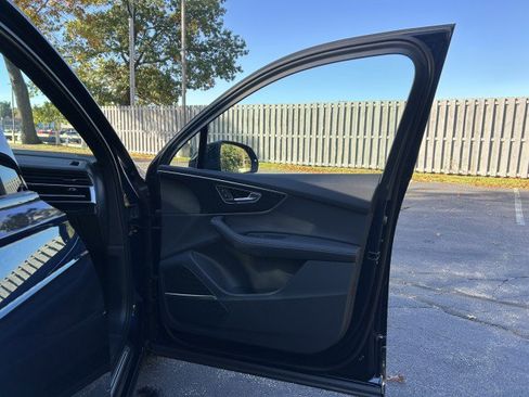 Certified 2025 Audi Q7 3.0T Premium Plus w/ Premium Plus Package image 30