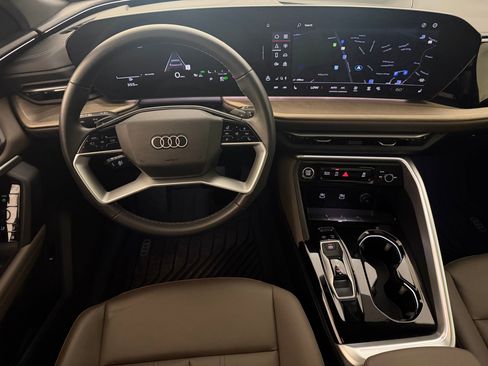 Certified 2025 Audi Q5 Premium w/ Convenience Package AWD/4WD image 27
