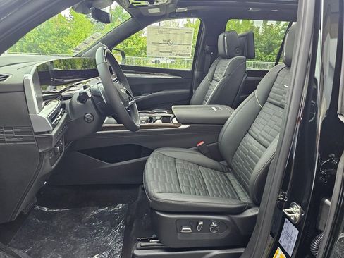 New 2026 Cadillac Escalade Platinum Sport AWD/4WD image 23