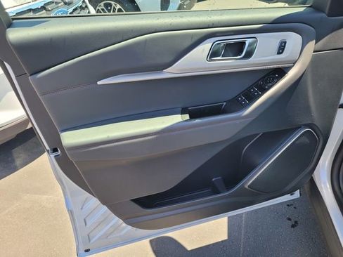 New 2026 Ford Explorer Active AWD/4WD image 8