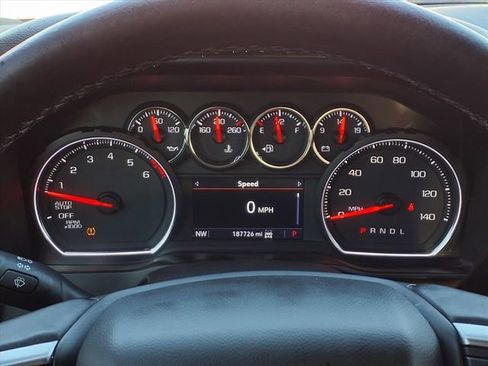 Used 2019 Chevrolet Silverado 1500 LT w/ Texas Edition image 18